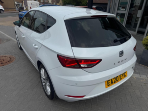2020 SEAT Leon 1.0 Tsi Se Dynamic Euro 6 (s/s) 5dr in White — image 4