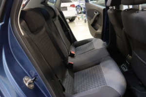 2016 Volkswagen Polo 1.2 Tsi Bluemotion in Blue — image 3
