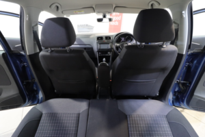 2016 Volkswagen Polo 1.2 Tsi Bluemotion in Blue — image 6