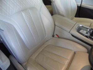 2016 BMW 7 Series 4.4 750i V8 M Sport Auto Euro 6 (s/s) 4dr in Black — image 6