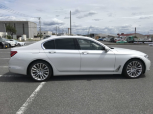 2018 BMW 7 Series 750i 4.4 V8 Excellence Automatic in White — image 5