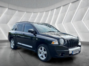 2009 Jeep Compass 2.4 Limited CVT 4WD Euro 4 5dr in Black — image 3