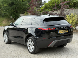 2019 Land Rover Range Rover Velar 2.0 D240 Se in Black — image 6