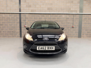 2012 Ford Fiesta 1.4 Zetec 5dr in Black — image 2