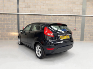 2012 Ford Fiesta 1.4 Zetec 5dr in Black — image 4