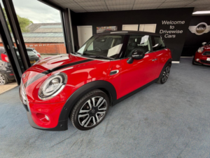 2018 MINI Hatch 1.5 Cooper Exclusive Euro 6 (s/s) 3dr in Red — image 5