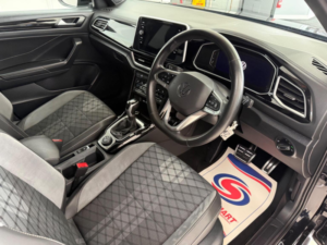 2024 Volkswagen T-Roc 2.0 Tsi R-Line DSG 4motion Euro 6 (s/s) 5dr in Black — image 6