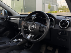 2020 MG MG Zs 44.5kwh Exclusive Auto 5dr in Blue — image 2