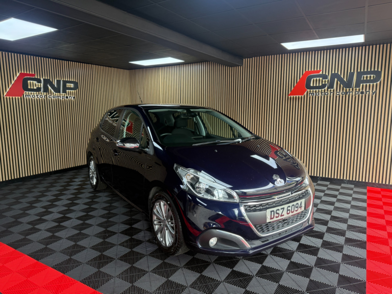 2019 Peugeot 208 1.2 Puretech Signature Hatchback 5dr Petrol Manual Euro 6 (s/s) (82 Ps) in Blue — image 1