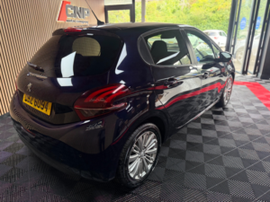 2019 Peugeot 208 1.2 Puretech Signature Hatchback 5dr Petrol Manual Euro 6 (s/s) (82 Ps) in Blue — image 3
