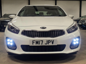 2017 Kia Ceed 1.6 Crdi Gt-Line Euro 6 (s/s) 5dr in White — image 4