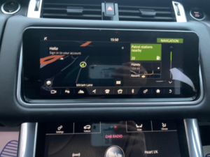 2021 Land Rover Range Rover Sport 2.0 P300 Hse in White — image 5