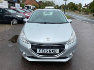 2015 Peugeot 208 1.4 Hdi Active *£20 Road Tax**full Service History ** 1 Previous Owner Last Owner 7.5 Years** in Silver — image 3