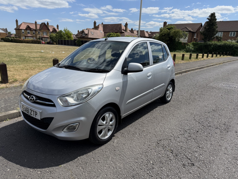 2011 Hyundai I10 1.2 Active in Silver — image 1