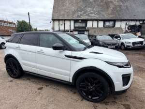 2018 Land Rover Range Rover Evoque Td4 Hse Dynamic Lux in White — image 5