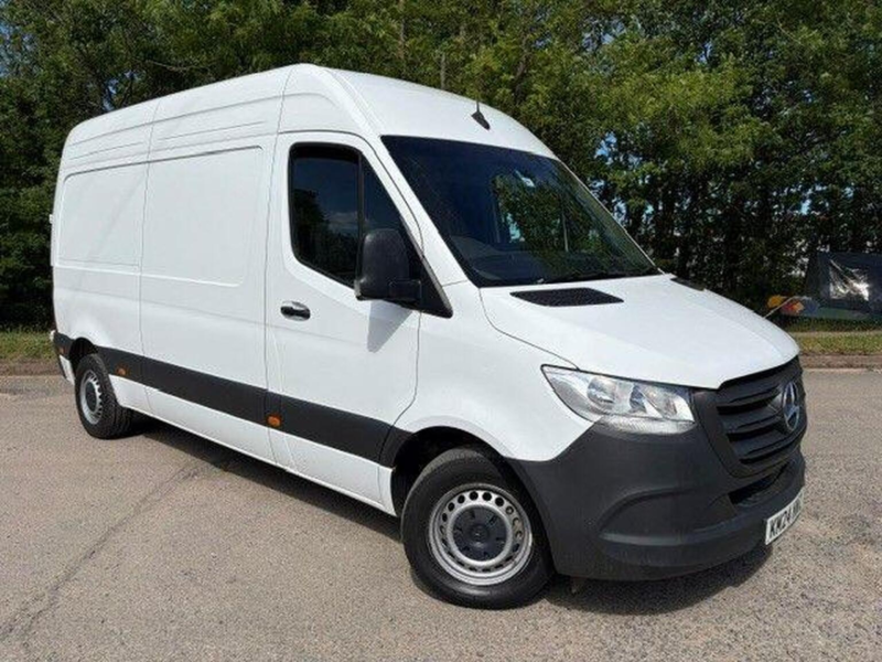 2024 Mercedes-Benz Sprinter 2.0 315 Cdi Premium Fwd L2 H2 Euro 6 (s/s) 5dr in White — image 1