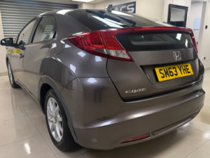 2013 Honda Civic 1.8 I-Vtec Es Hatchback 5dr Petrol Manual Euro 5 (s/s) (142 Ps) in Brown — image 3