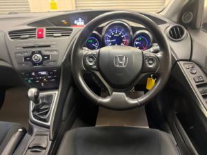 2013 Honda Civic 1.8 I-Vtec Es Hatchback 5dr Petrol Manual Euro 5 (s/s) (142 Ps) in Brown — image 6