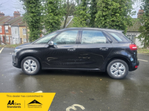 2014 Citroen C4 Picasso Vtr in Black — image 4
