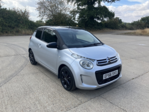2016 Citroen C1 1.2 Puretech Flair Low Mileage in Grey — image 2