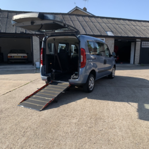 2016 Fiat Doblo 1.6 Dobl? 1.6 16v Multijet 95hp Easy Air in Blue — image 3
