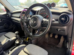 2016 MINI Hatch 1.5 Cooper Euro 6 (s/s) 5dr in Red — image 3