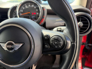 2016 MINI Hatch 1.5 Cooper Euro 6 (s/s) 5dr in Red — image 6