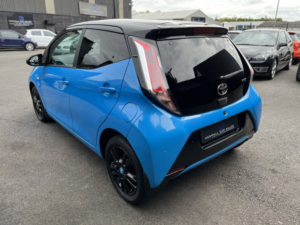 2015 Toyota Aygo 1.0 Vvt-I X-Cite in Blue — image 5