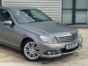 2011 Mercedes-Benz C Class 2.1 C200 Cdi Blueefficiency Elegance Edition 125 G-Tronic+ Euro 5 (s/s) 4dr in Silver — image 2