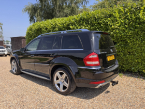 2011 Mercedes-Benz Gl Class 3.0 Gl350 Cdi V6 Blueefficiency in Black — image 3