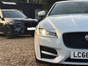 2017 Jaguar Xf 2.0d R-Sport Auto Euro 6 (s/s) 4dr in White — image 6