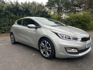 2013 Kia Proceed 1.6 Crdi Ecodynamics Se Hatchback 3dr Diesel Manual Euro 5 (s/s) (126 Bhp) in Silver — image 2