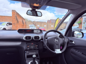 2016 Citroen C3 Picasso 1.6 Bluehdi Platinum in Purple — image 2