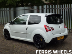 2013 Renault Twingo 1.6 Vvt Renaultsport 133 3dr in White — image 3