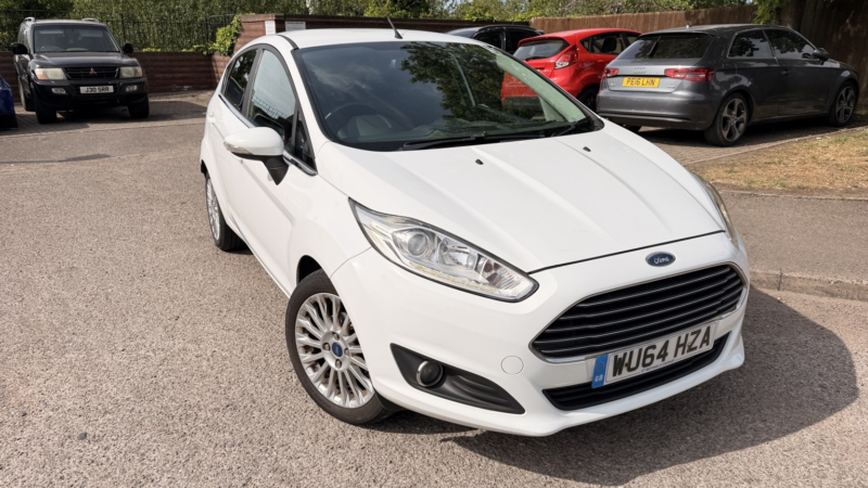 2014 Ford Fiesta 1.0 T Ecoboost Titanium in White — image 1
