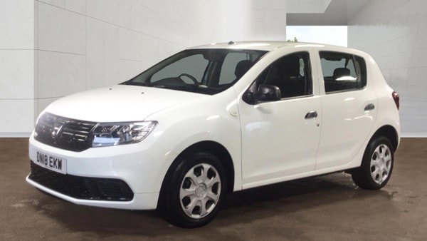 2018 Dacia Sandero 1.0 Sce Ambiance Hatchback 5dr Petrol Manual Euro 6 (75 Ps) in White — image 1