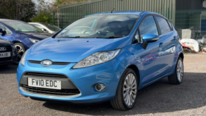2010 Ford Fiesta 1.4 Titanium 5dr in Blue — image 5
