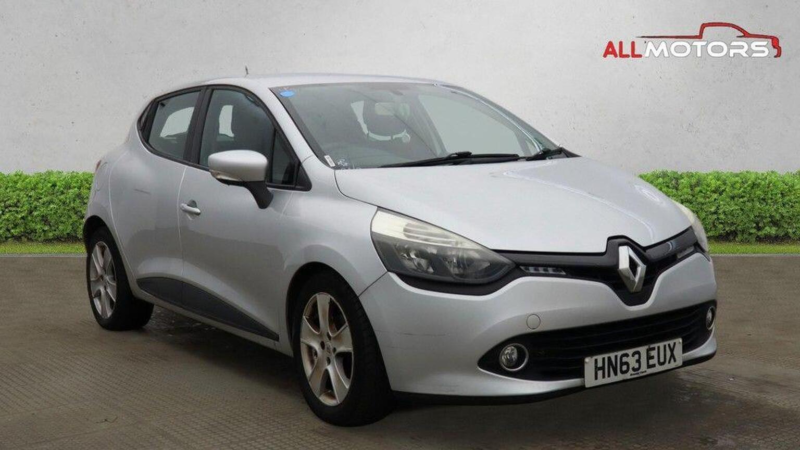 2013 Renault Clio 1.2 16v Expression + Euro 5 5dr in Silver — image 1