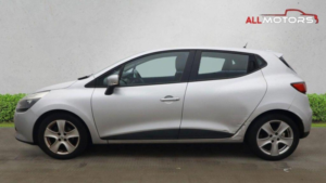 2013 Renault Clio 1.2 16v Expression + Euro 5 5dr in Silver — image 6