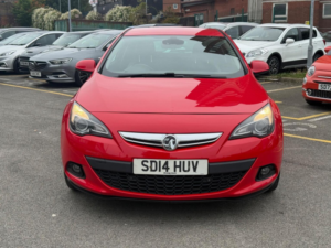2014 Vauxhall Astra Gtc 1.4t Sri Euro 5 (s/s) 3dr in Red — image 2