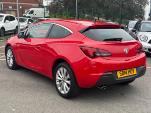 2014 Vauxhall Astra Gtc 1.4t Sri Euro 5 (s/s) 3dr in Red — image 4