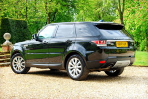 2017 Land Rover Range Rover Sport 3.0 Sdv6 Hse 4WD - Pan Roof, 20inch Alloys, Black Leather - 2 Owners - Fsh - 67,900 Miles - Black in Black — image 6