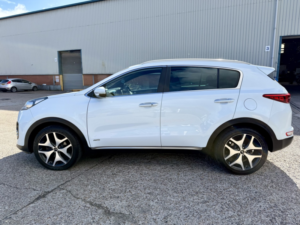 2016 Kia Sportage 2.0 Crdi Gt-Line in White — image 4