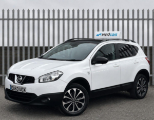 2013 Nissan Qashqai 1.6 360 2WD Euro 5 5dr in White — image 2