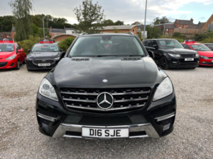 2013 Mercedes-Benz M Class 3.0 Ml350 V6 Bluetec Sport G-Tronic 4WD Euro 6 (s/s) 5dr in Black — image 2