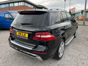 2013 Mercedes-Benz M Class 3.0 Ml350 V6 Bluetec Sport G-Tronic 4WD Euro 6 (s/s) 5dr in Black — image 6
