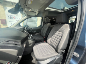 2019 Ford Tourneo Connect 1.5 Ecoblue Titanium in Blue — image 5