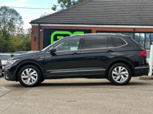 2024 Volkswagen Tiguan Allspace 1.5 Tsi Life DSG Euro 6 (s/s) 5dr in Black — image 4