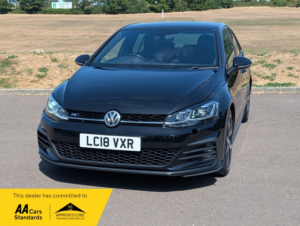 2018 Volkswagen Golf R-Line Tdi Bluemotion Technology DSG in Black — image 3