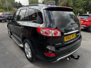 2012 Hyundai Santa Fe 2.2 Crdi Premium in Black — image 3